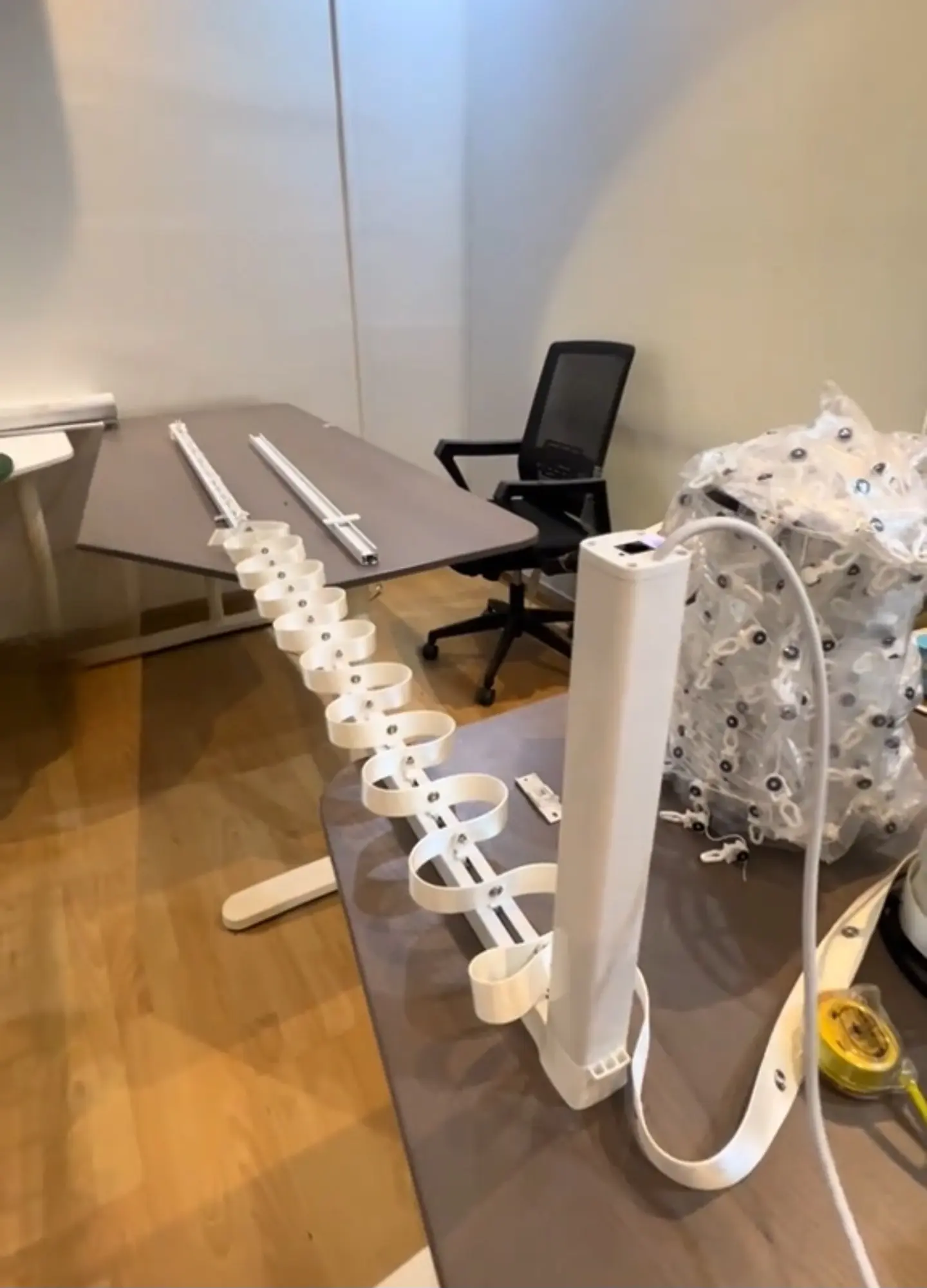 تركيب ستائر ويفي شيفون لمكاتب في مكة